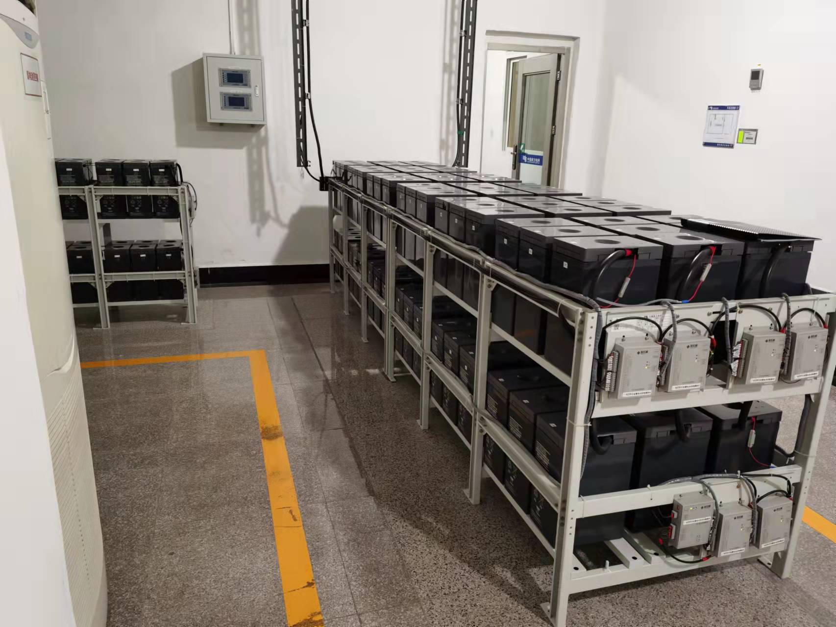 好博ups电源如何根据主机功率和待机时间计算电池容量?